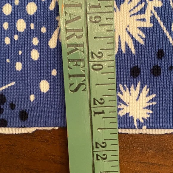 💐Talbots Blue/ White/ Black Abstract Floral Charming Cardigan Sweater - Picture 11 of 11